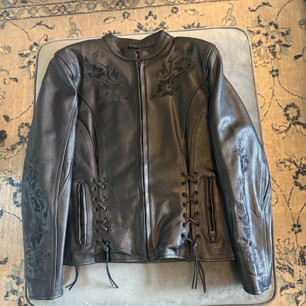 Xelement Womens Black 100% Leather Embroidered Motorcycle Jacket Size Small